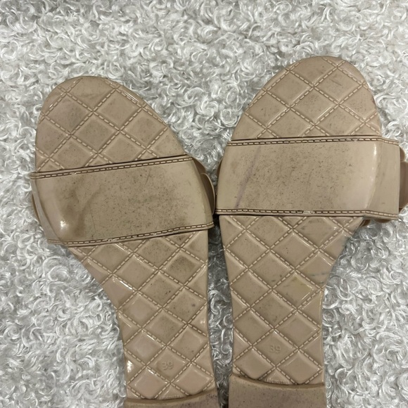 Chanel Camelia Flower PVC Jelly Sandals Light - Picture 9 of 12